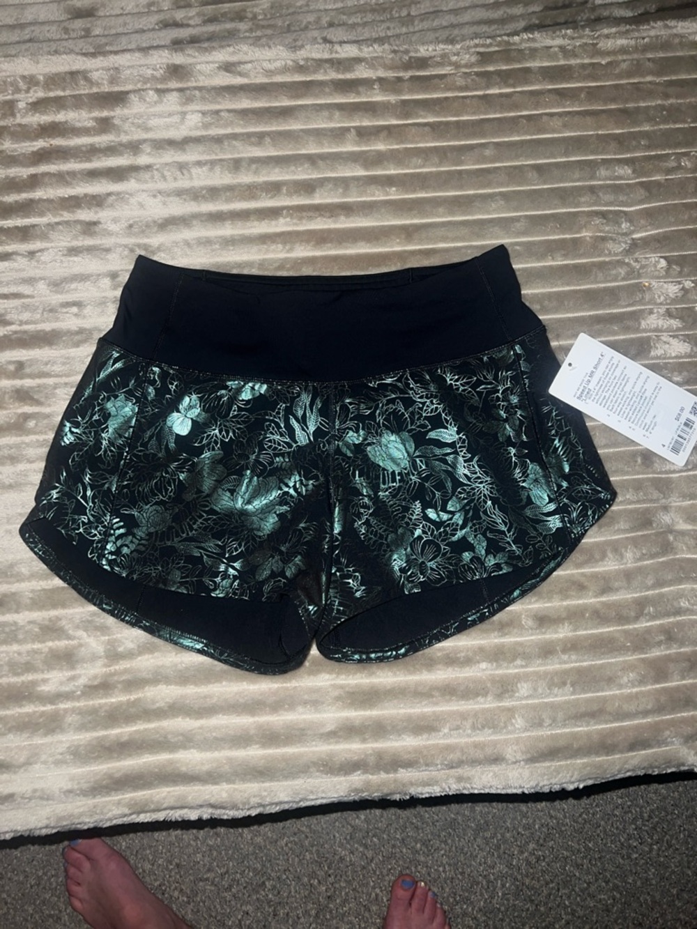 Lululemon speed up short. 4
